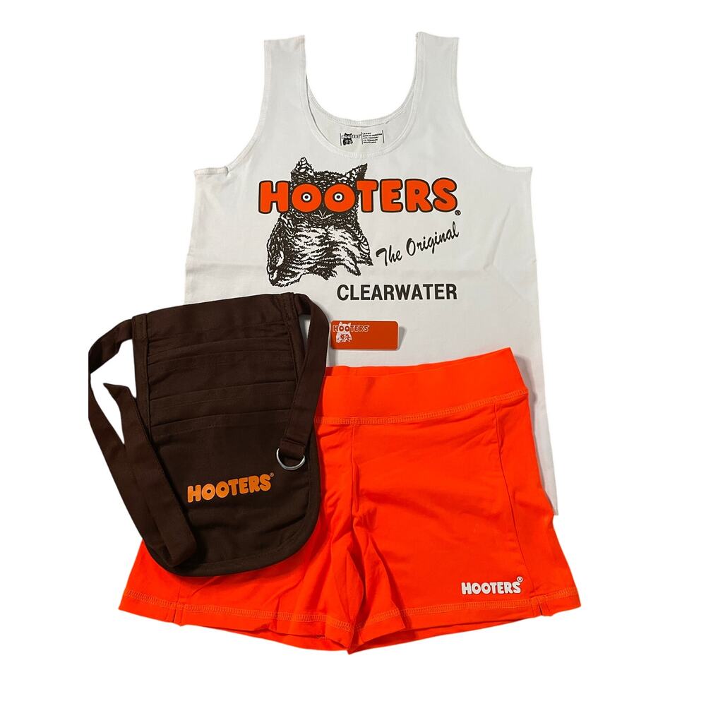 New Women’s Hooters Uniform Tank Shorts Pouch Name Tag Clearwater Florida Large